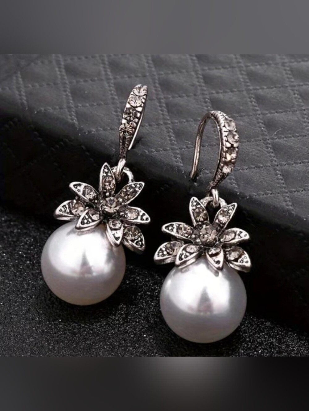 Vintage Sparkling Cubic Zirconia Pearl Earrings – Designer Style Charm Earrings